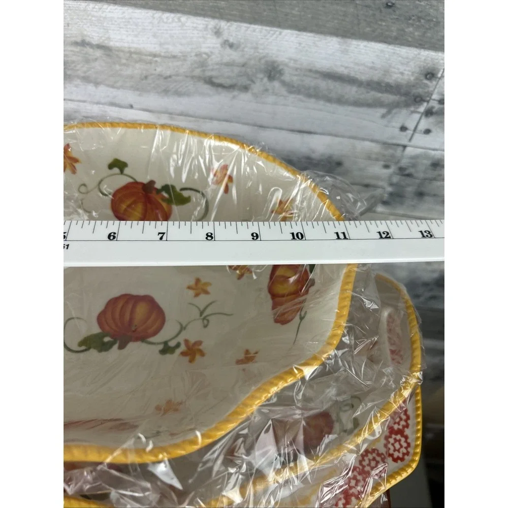 Temp-tations By Tara Pumpkin Patch 7 Piece Set With Lids 3 Platters 4 Bowls